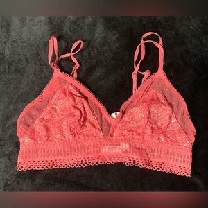 Victoria’s Secret Triangle Bralette Size M